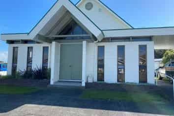 235 High Street North, Eltham