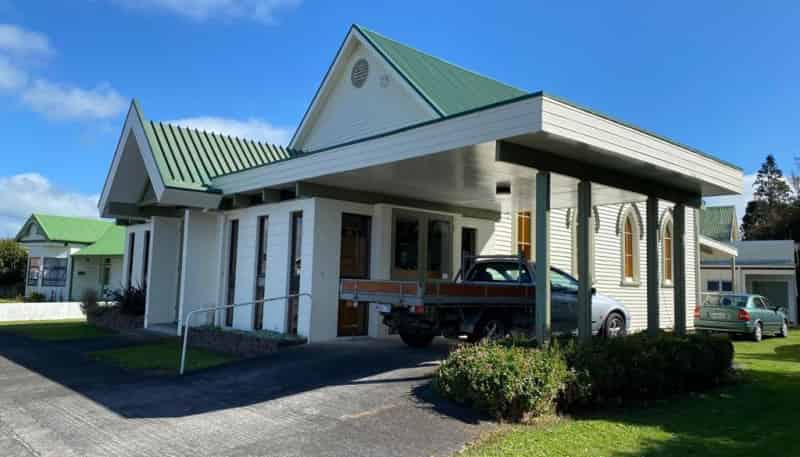 235 High Street North, Eltham