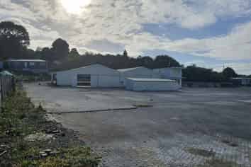 Large yard with offices and sheds