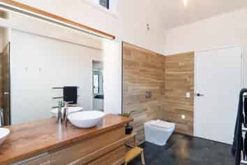 676 Cable Bay Road, Cable Bay