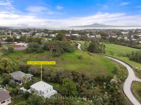 12A Felton Mathew Avenue, Saint Johns