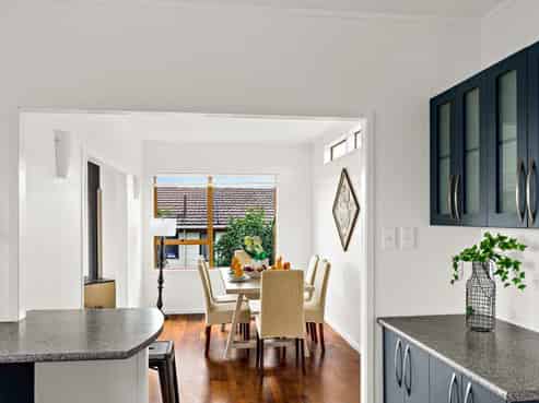 2 Chamberlain Road, Massey