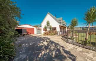 1 Derby Street, Westport