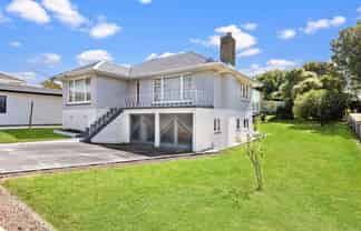 4 Dickey Street, New Windsor