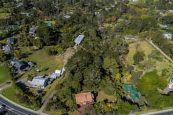 1/1129 Whangaparaoa Road, Tindalls Beach