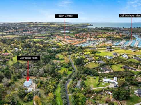24 Hobbs Road, Whangaparaoa