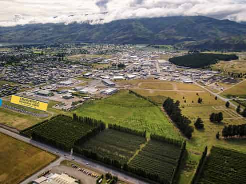 Freehold industrial lot for sale