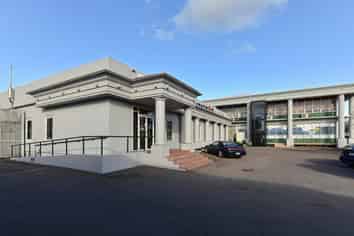 High Profile Corner Office For Lease