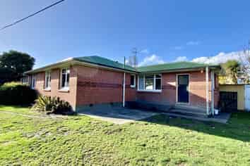 96 Beach Road, Hampstead