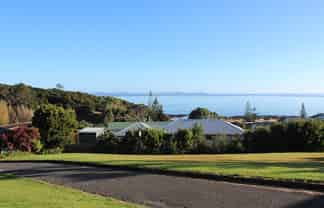 71 Stratford Drive, Cable Bay