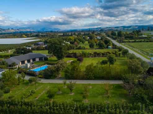 111 Bartlett Road, Hope