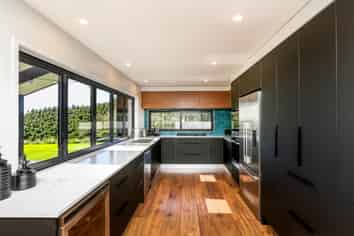 1349 South Road, Oakura