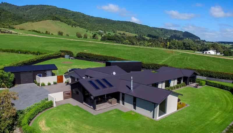 1349 South Road, Oakura