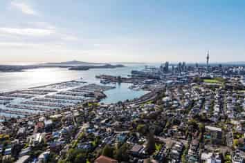 1D/32 Shelly Beach Road, Saint Marys Bay