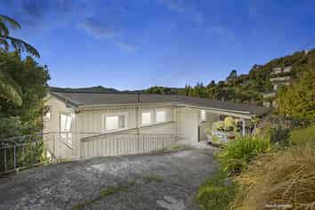 13 Euston Road, Wilton