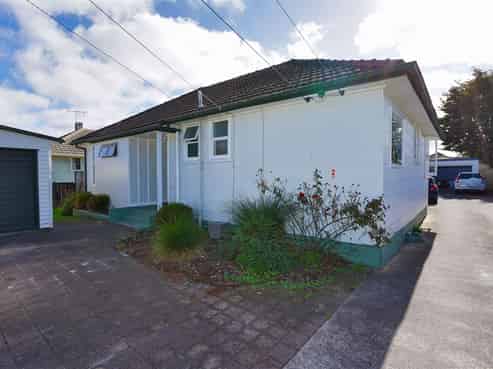 15 Odette Street, Bader