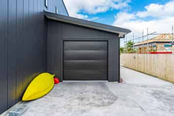 122 Barbados Way, One Tree Point