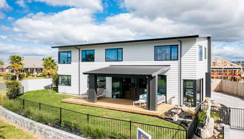 122 Barbados Way, One Tree Point