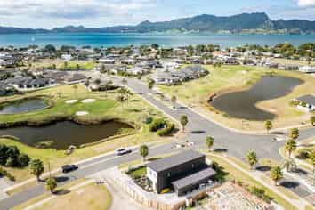 122 Barbados Way, One Tree Point