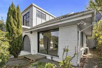 37 New Brighton Road, Shirley