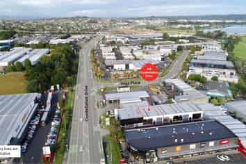 High warehouse ratio 273sqm Constellation Dr