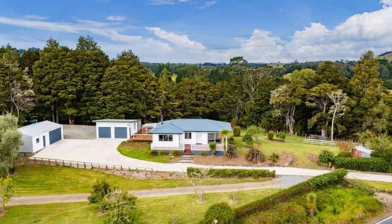 412 Tangihua Road, 