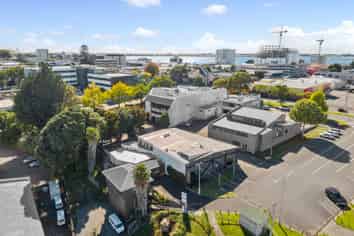 Industrial Chic CBD Fringe