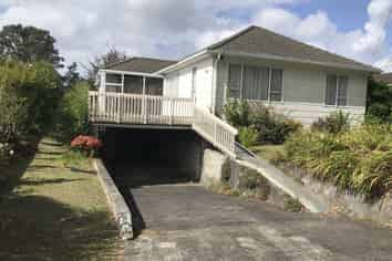 5 Salisbury Road, Birkdale