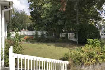 5 Salisbury Road, Birkdale