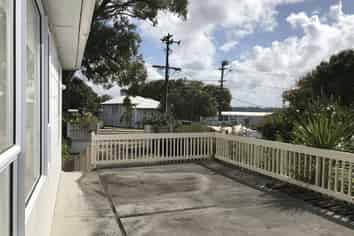 5 Salisbury Road, Birkdale