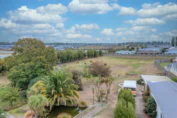 205 Mairehau Road, Burwood