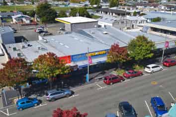 UNDER CONTRACT- Buy it, resize it, lease it 