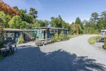 13 Murrell Avenue, Manapouri