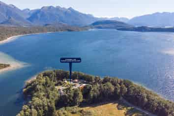 13 Murrell Avenue, Manapouri