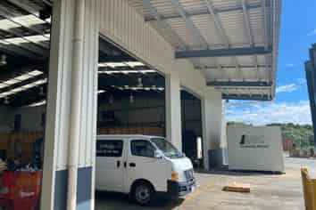 STAND-ALONE WORKSHOP WITH A SECURE YARD