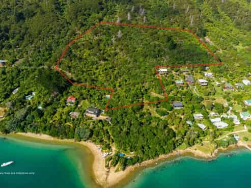  The Pines, Queen Charlotte Sound