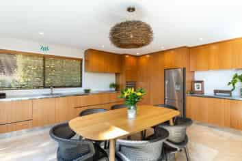 1/16 McLean Street, Strandon