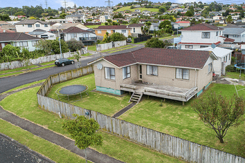 12 Sidey Avenue, Clover Park