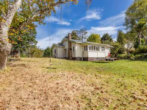 77 Worsp Road, Pipiwai