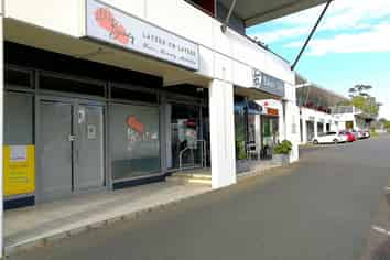 Popular Albany Central Retail Shop For Lease