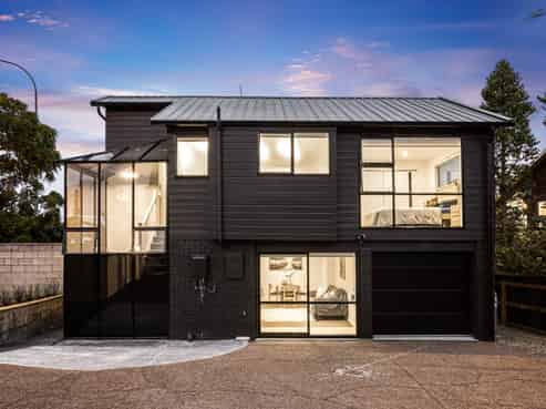 2/80 Onewa Road, Northcote