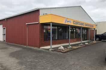 A Rose in Thorn Place