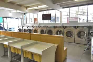 285M² PRIME ROAD FRONTAGE CLOSE TO DRESSMART