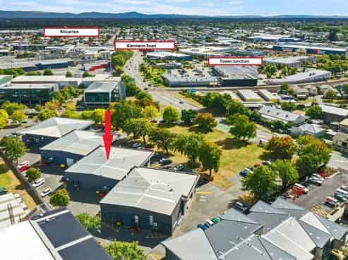 Office / Showroom - Impressive Fit-Out