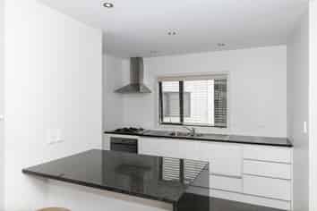 6/189 Massey Street, Frankton