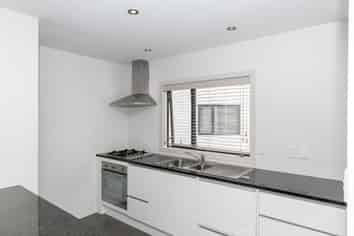 6/189 Massey Street, Frankton