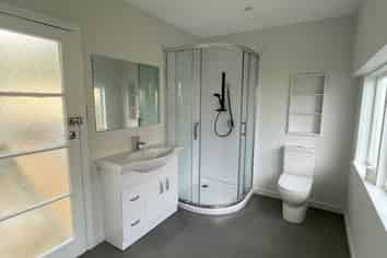 8 Brains Road, Kelston