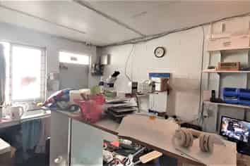 Birkenhead Retail Opportunity - Excellent Road Frontage