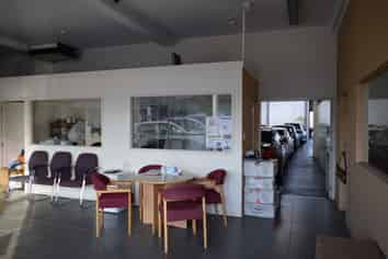 Road Exposure on one of Penrose's busiest streets 