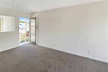 13/93 Vauxhall Road, Devonport